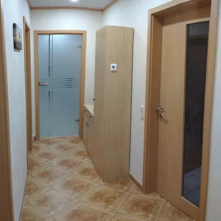 Mones Monteur- Und Klotze