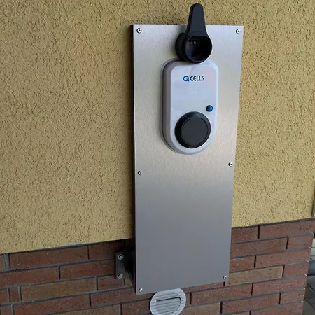 Mones Monteur- Und 公寓